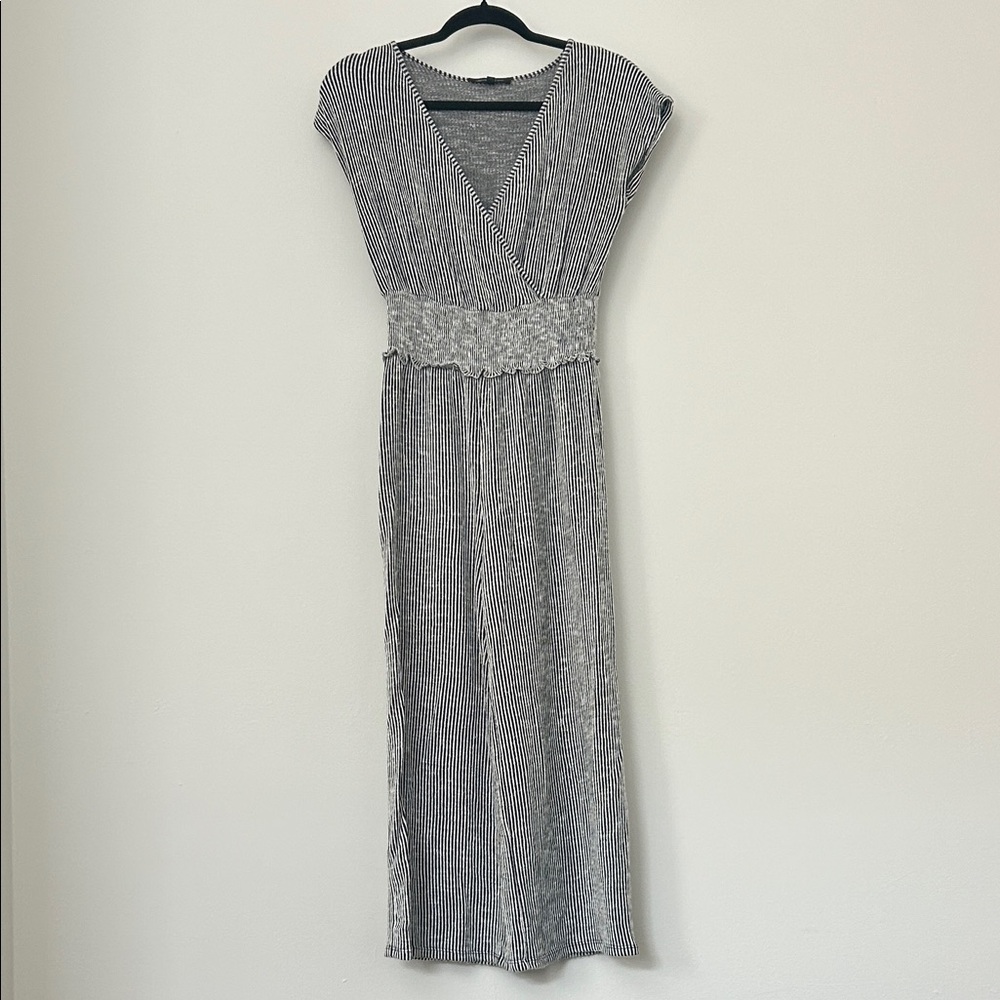 Striped stretchy Gray jumpsuit